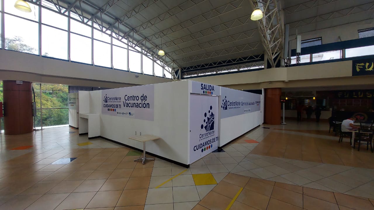Cierre de centros de vacunación el fin de semana ralentizan proceso de inmunización