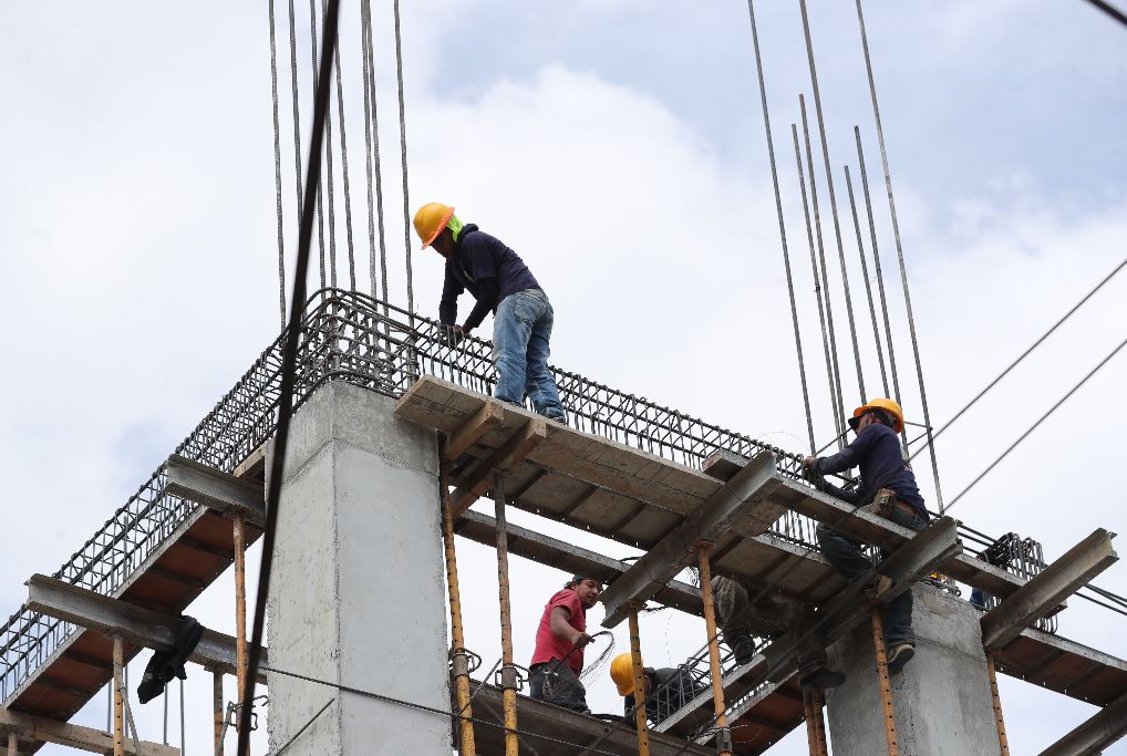 La Ventanilla de Trámites de la Construcción forma parte de las reformas que busca presentar el Gobierno de Guatemala para mejorar en el Índice del Doing Business del Banco Mundial. (Foto Prensa Libre: Hemeroteca)