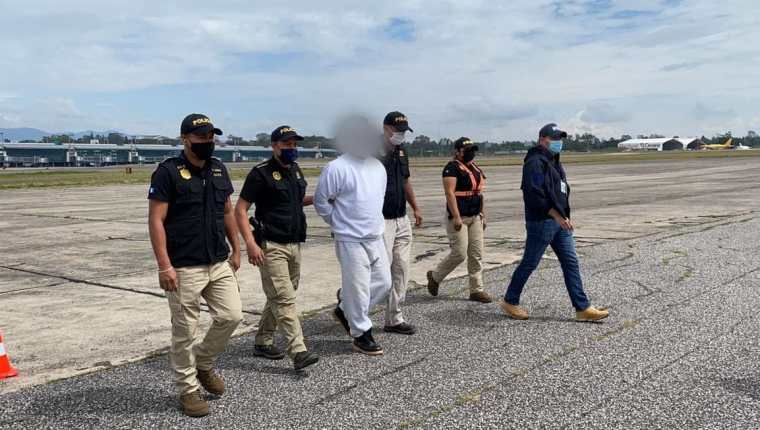 José Mardoqueo Ortiz Morales, quien tenía vigente una orden de aprehensión por asesinato y delitos contra deberes de lesa humanidad, es vinculado a la masacre de Dos Erres. (Foto Prensa Libre: PNC)