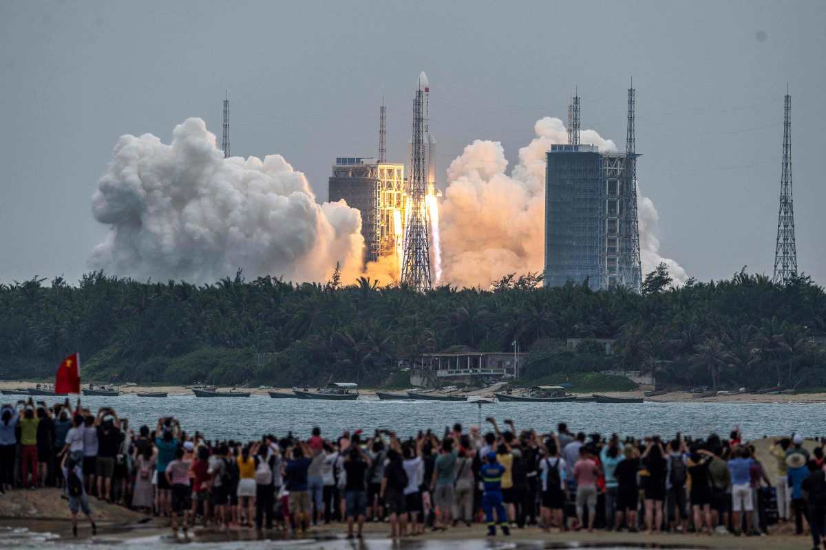 Un cohete chino de 22 toneladas está regresando a la Tierra fuera de control y podría alcanzarnos el 8 de mayo