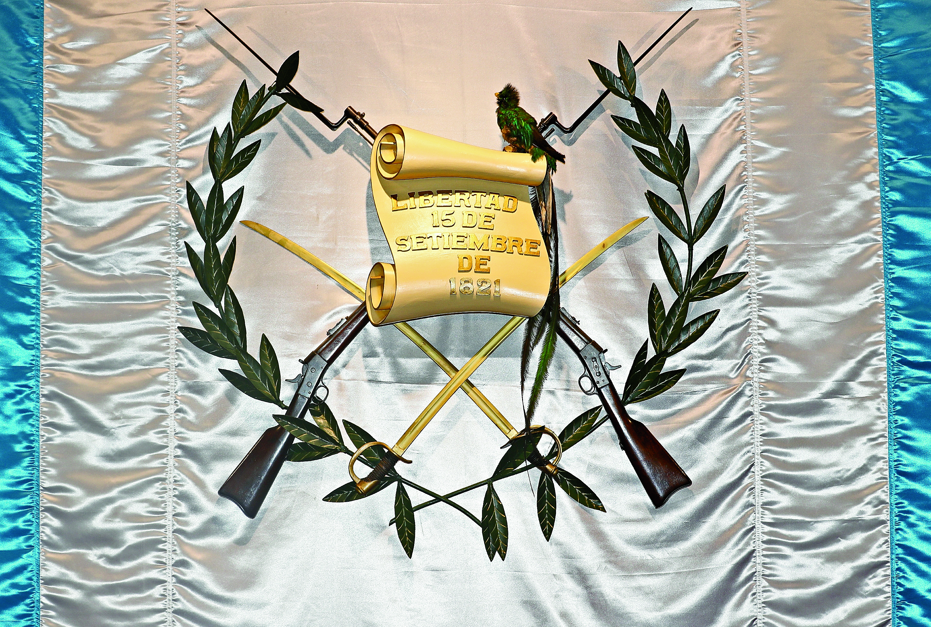 Se decretan la bandera y el escudo