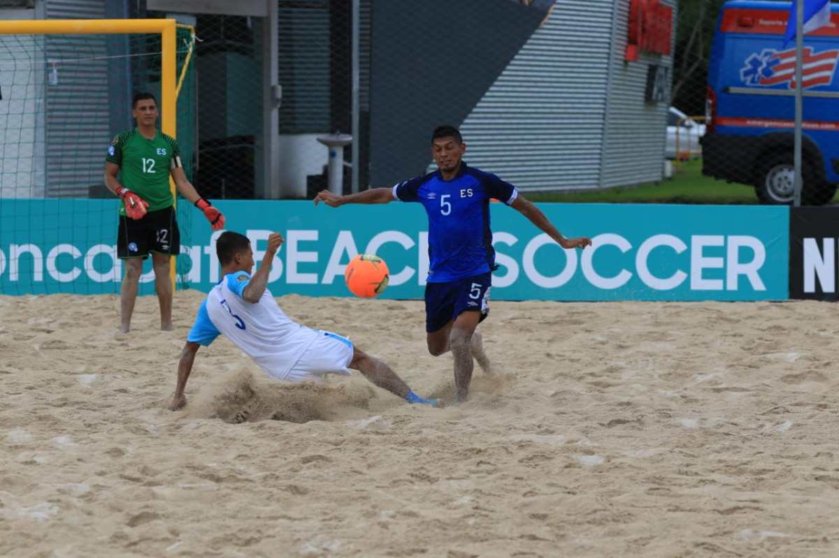 La Selección de Futbol Playa de Guatemala cae frente al El Salvador en el torneo de Concacaf