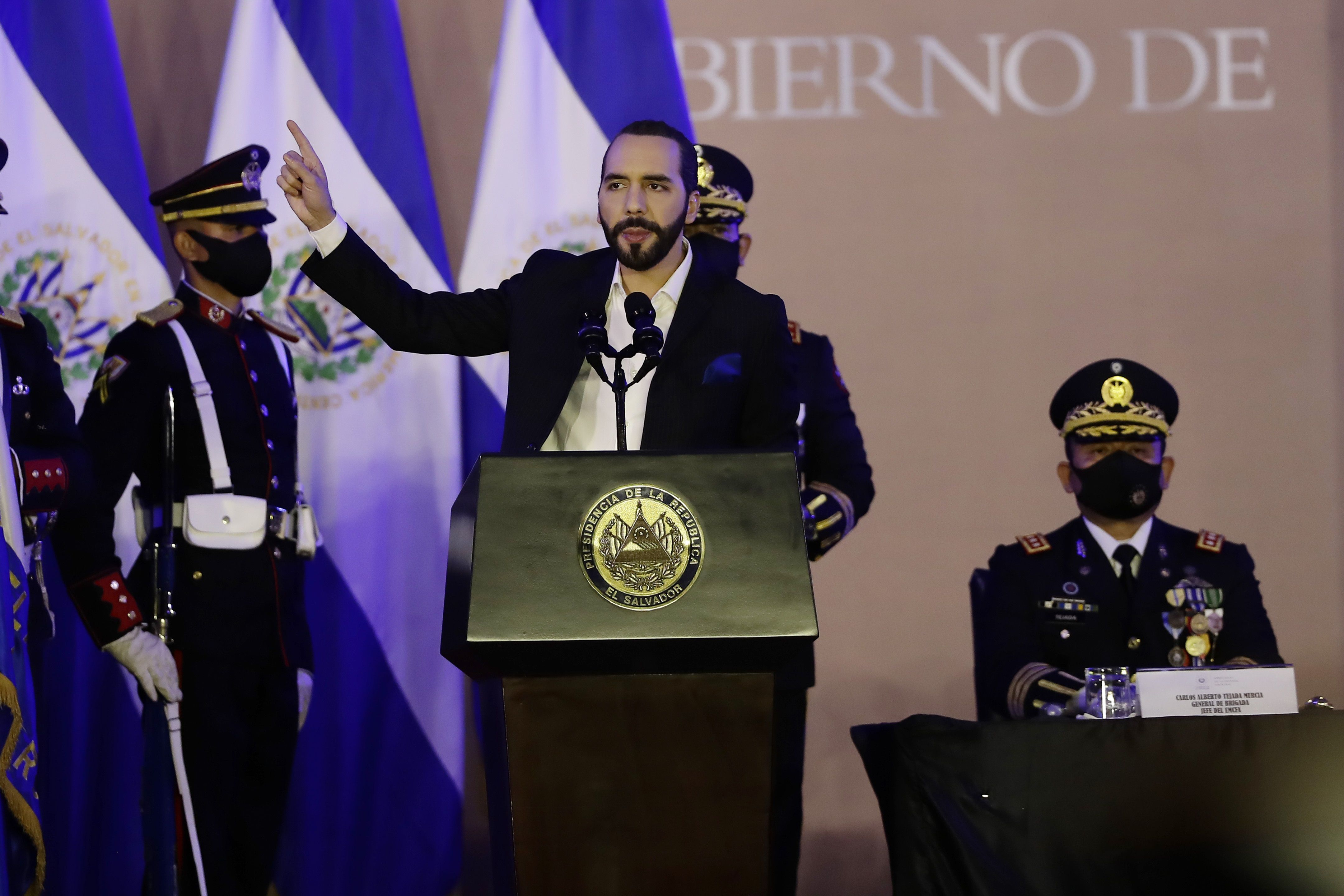 Bukele responde críticas y dice que cambios en El Salvador son irreversibles. (Foto Prensa Libre: EFE)