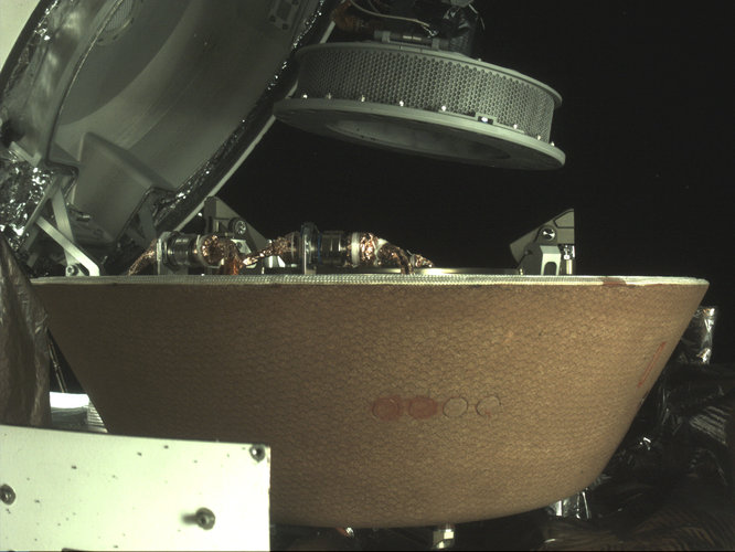 El contenedor de muestras de la nave OSIRIS-REX fue sellado para su regreso. (NASA/Goddard/Universidad de Arizona/Lockheed Martin)