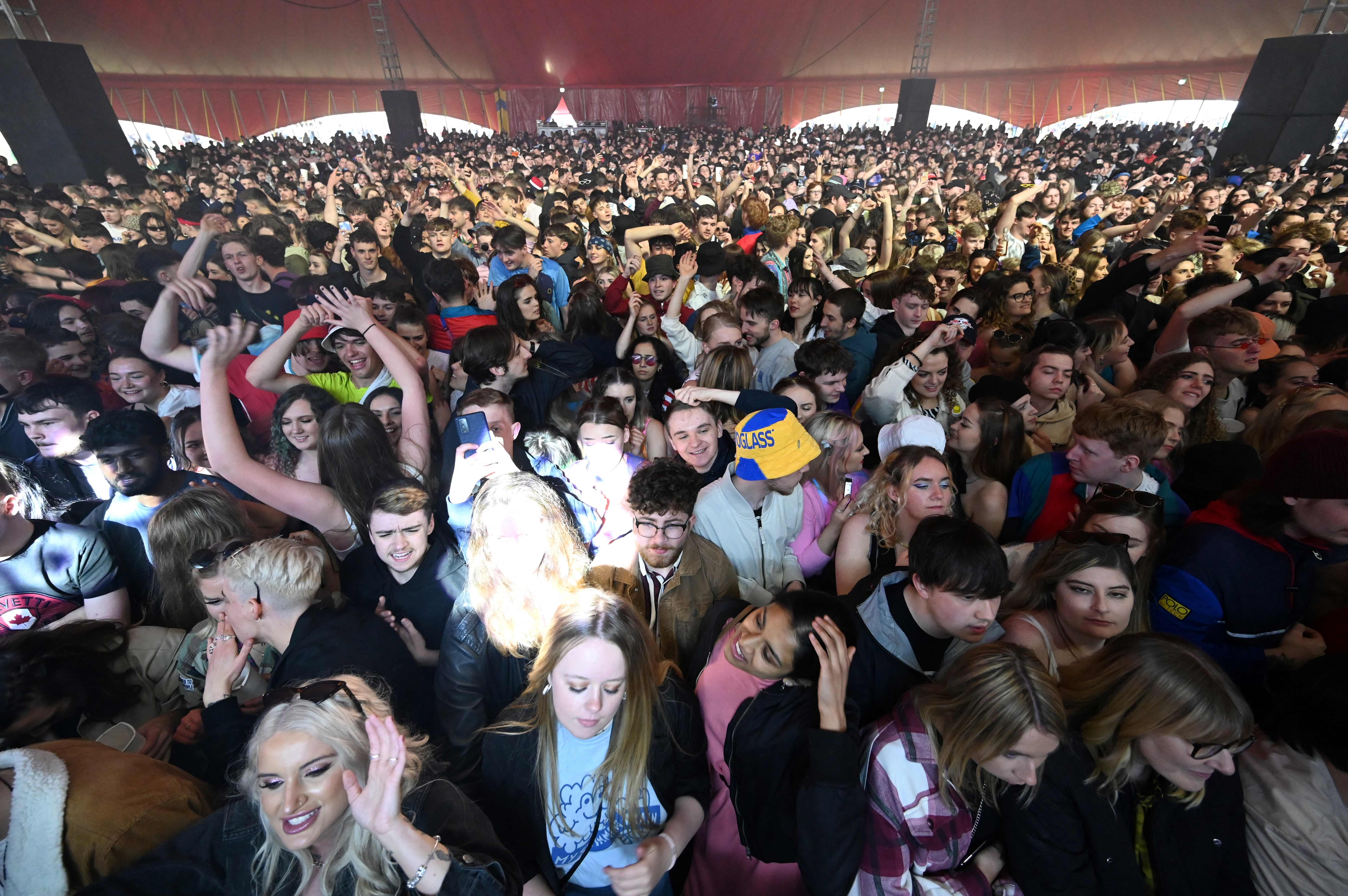 Un concierto fue el programa piloto para examinar formas de organizar eventos en un mundo posterior al covid-19. (Foto Prensa Libre: AFP)
