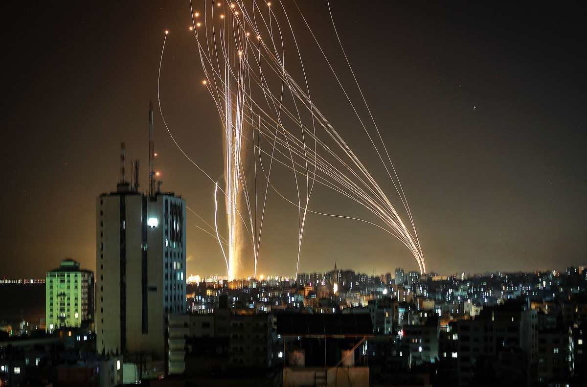 Cúpula de Hierro que defiende a Israel: el momento en que intercepta un misil de Hamas sobre Ashkelon