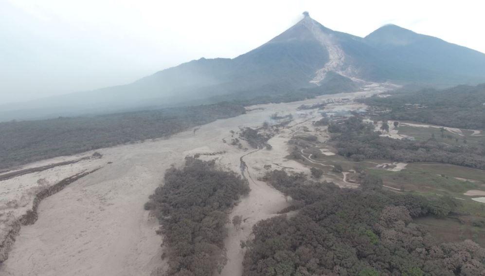 El Volcán de Fuego en Guatemala dejó al menos 200 muertos y 230 desaparecidos. (Foto Prensa Libre: Hemeroteca)