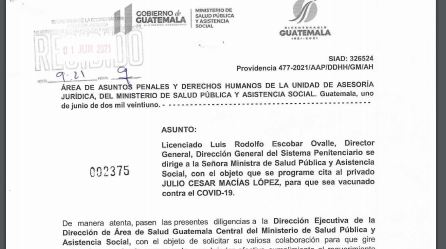Por orden del juez de Mayor Riesgo E vacunan contra el covid-19 a un reo de la cárcel de Matamoros