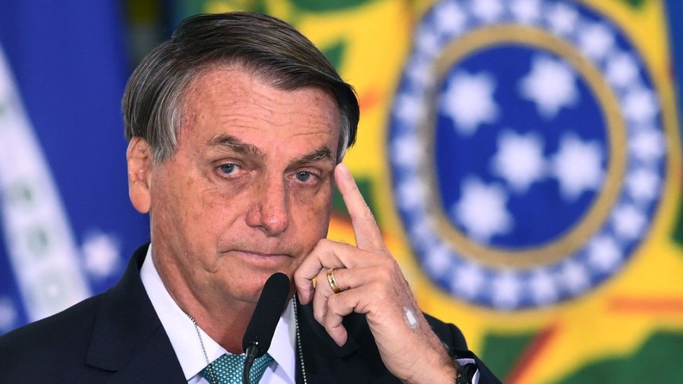 Copa América 2021: qué puede ganar o perder Bolsonaro al llevar la competición a Brasil en plena pandemia
