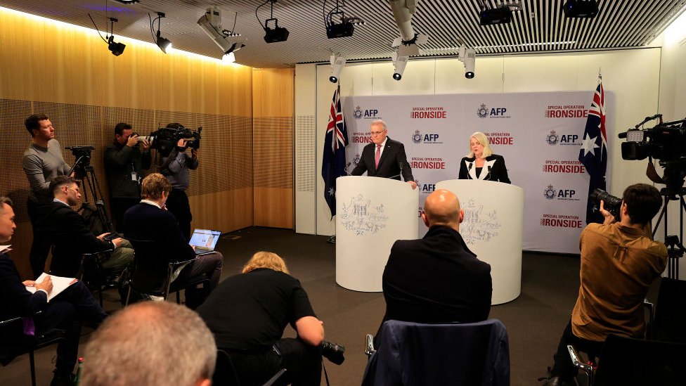 El primer ministro de Australia, Scott Morrison, dijo que la operación había "asestado un duro golpe al crimen organizado" en todo el mundo.