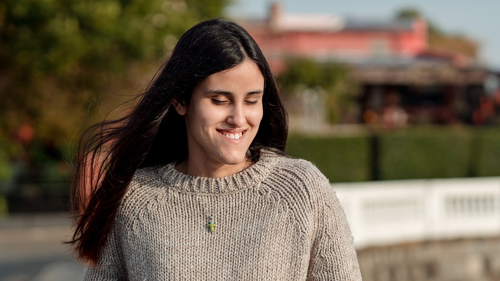 La inspiradora historia de Milagros, la joven uruguaya ciega que aprendió inglés sola y estudiará sin costo en Harvard