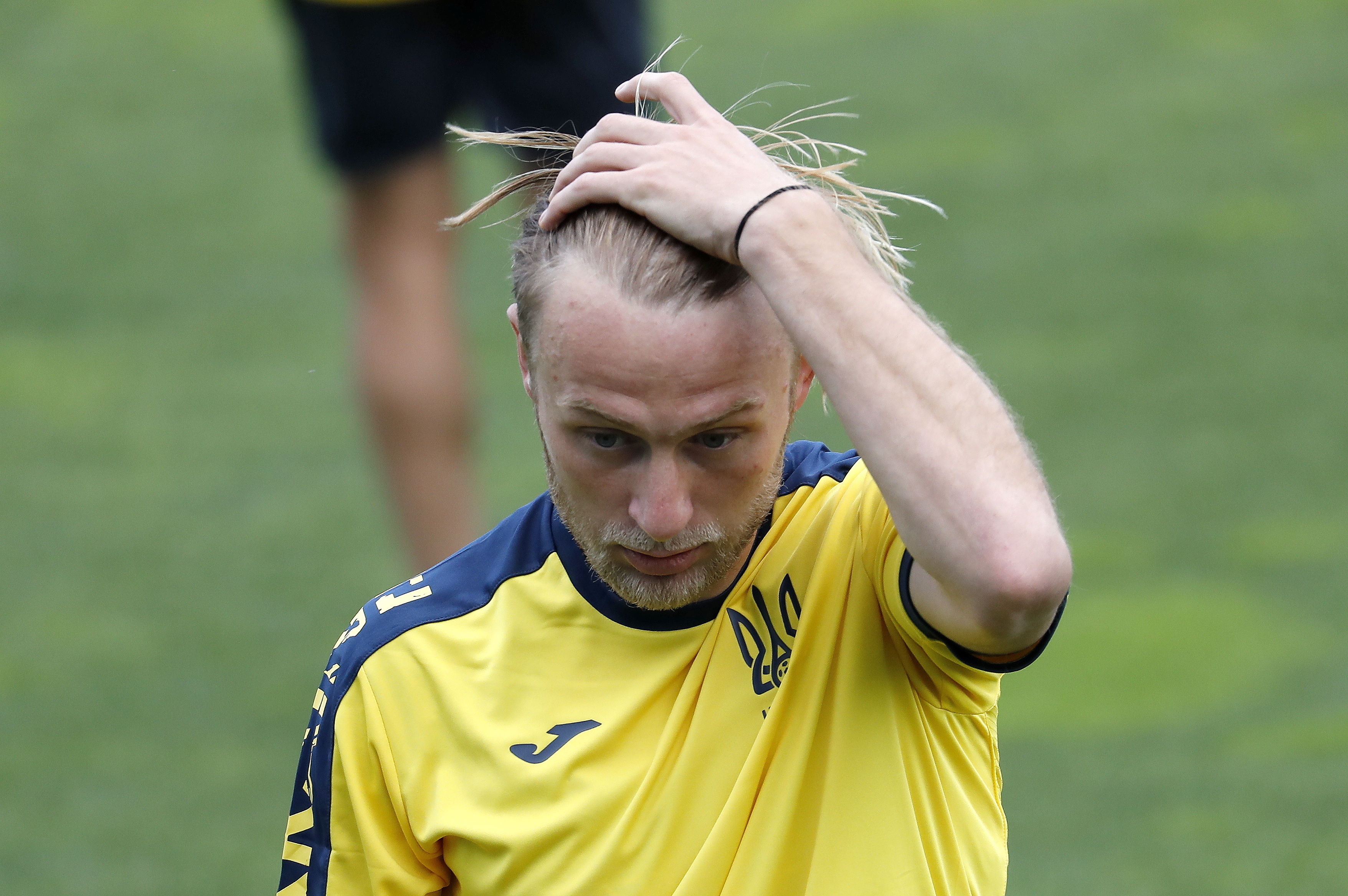 Bucharest (Romania), 09/06/2021.- Ukraine's player Roman Bezus attends a training session held at the Ukraine training base in Voluntari, near Bucharest, Romania, 09 June 2021. The UEFA EURO 2020 soccer tournament will be held from 11 June to 11 July 2021. (Rumanía, Ucrania, Bucarest) EFE/EPA/ROBERT GHEMENT