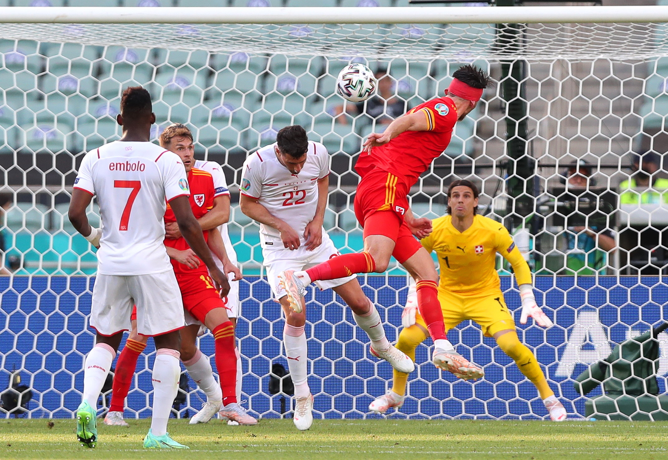 Kieffer Moore anotó el gol del empate de Gales frente a Suiza. (Foto: EFE)