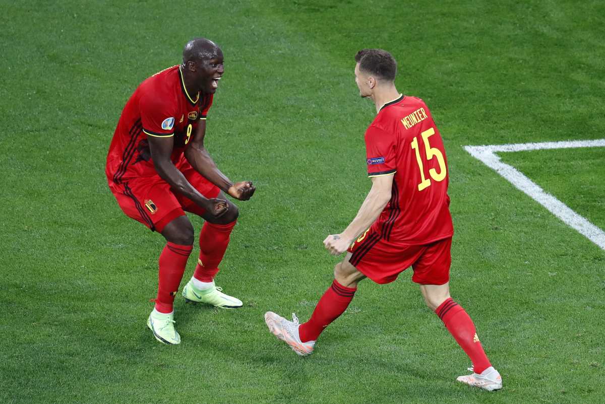 Romelu Lukaku lidera a Bélgica en la goleada 3-0 frente a Rusia