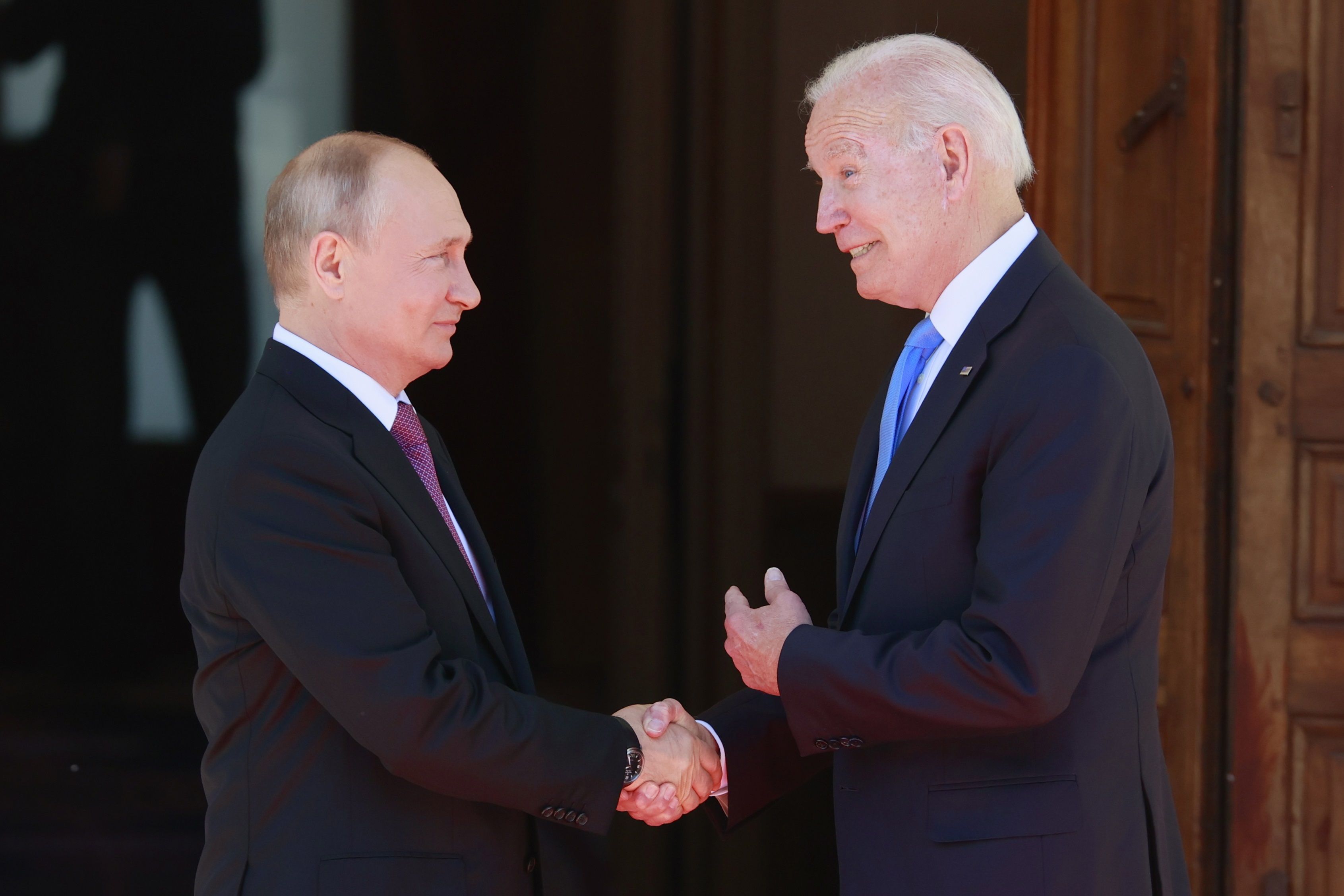 El presidente de Estados Unidos, Joe Biden, confundió el nombre del presidente ruso Vladimir Putin por el del expresidente Donald Trump. (Foto Prensa Libre: Hemeroteca PL)