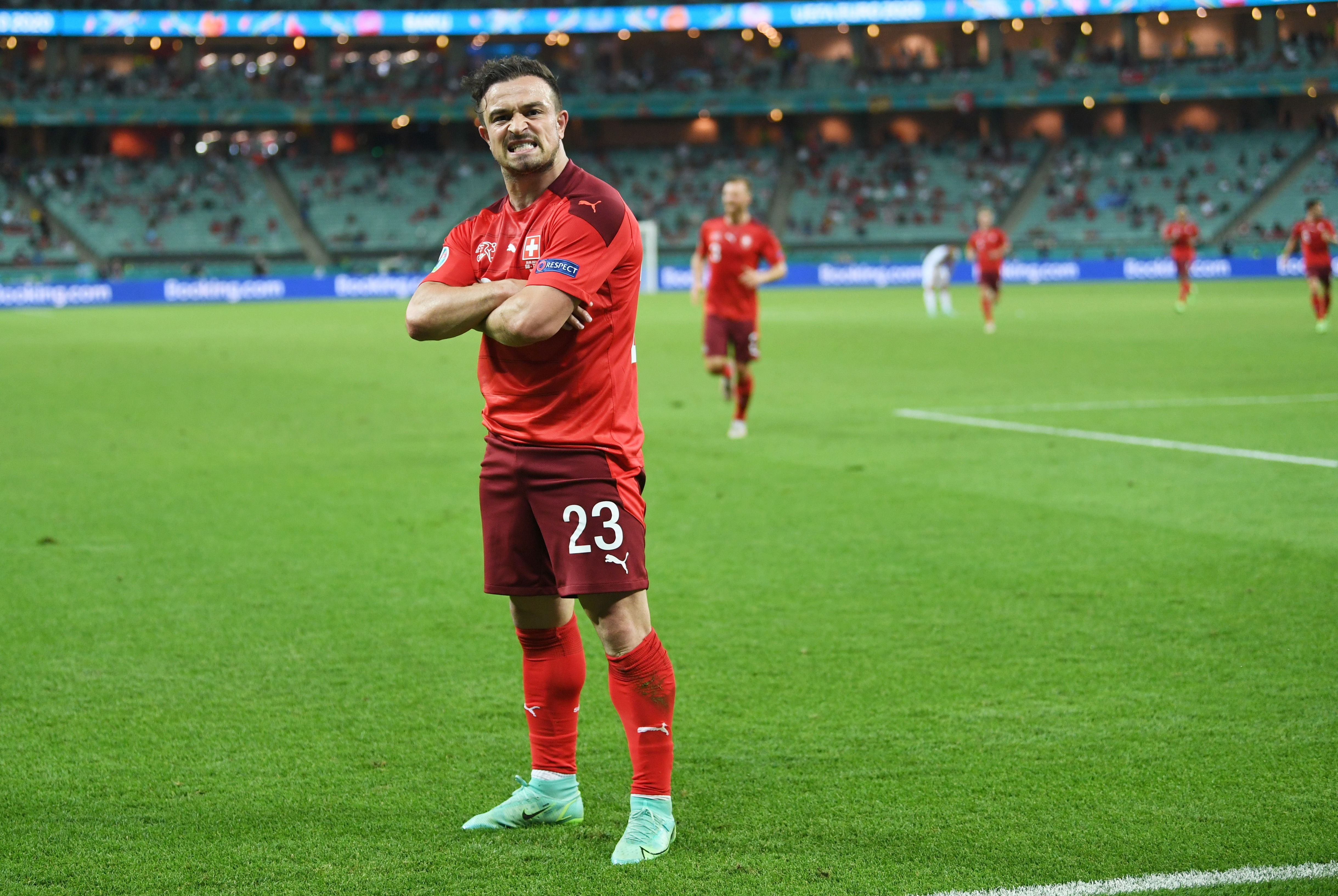 Xherdan Shaqiri de Suiza celebra celebra uno de los dos goles que le marcó a Turquía. Foto Prensa Libre: EFE.