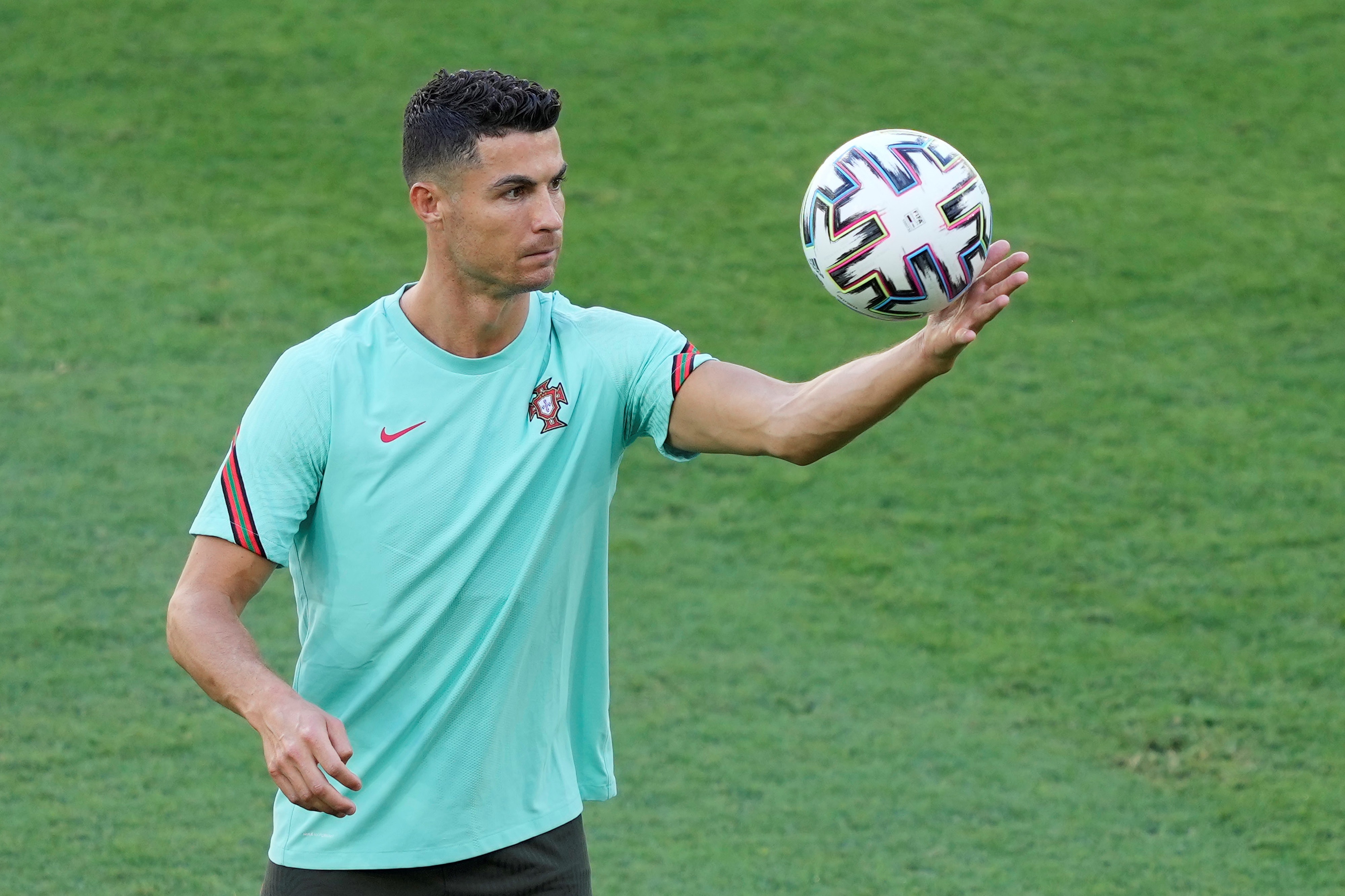 Seville (Spain), 26/06/2021.- Cristiano Ronaldo of Portugal attends a training session in Seville, Spain, 26 June 2021. Portugal will face Belgium in their UEFA EURO 2020 round of 16 soccer match on 27 June 2021. (Bélgica, España, Sevilla) EFE/EPA/HUGO DELGADO
