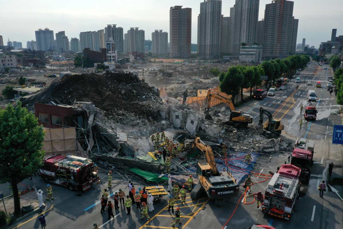 Nueve personas mueren al caerles un edificio encima en Corea del Sur