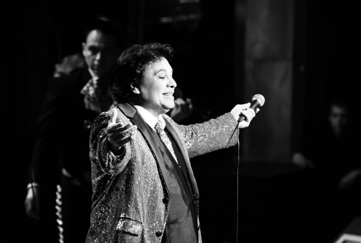 Juan Gabriel pasó 18 meses preso por un delito que presuntamente no cometió. (Foto Prensa Libre: @soyjuangabriel_ / Instagram)