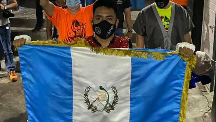 Pablo Cherokee defenderá su título juvenil plata en febrero próximo en Tijuana, México. (Foto Escuela Profesional de Boxeo).