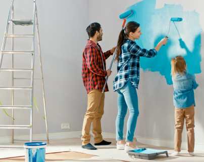 Pintar el hogar puede ser una actividad en familia, sobre todo cuando se elige la decoración en conjunto. (Foto Prensa Libre: Shutterstock). 