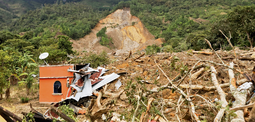 Quejá fue arrasada por el desprendimiento de un cerro saturado de lluvia en noviembre del 2020, durante la tormenta Eta. (Foto Prensa Libre: Hemeroteca PL)