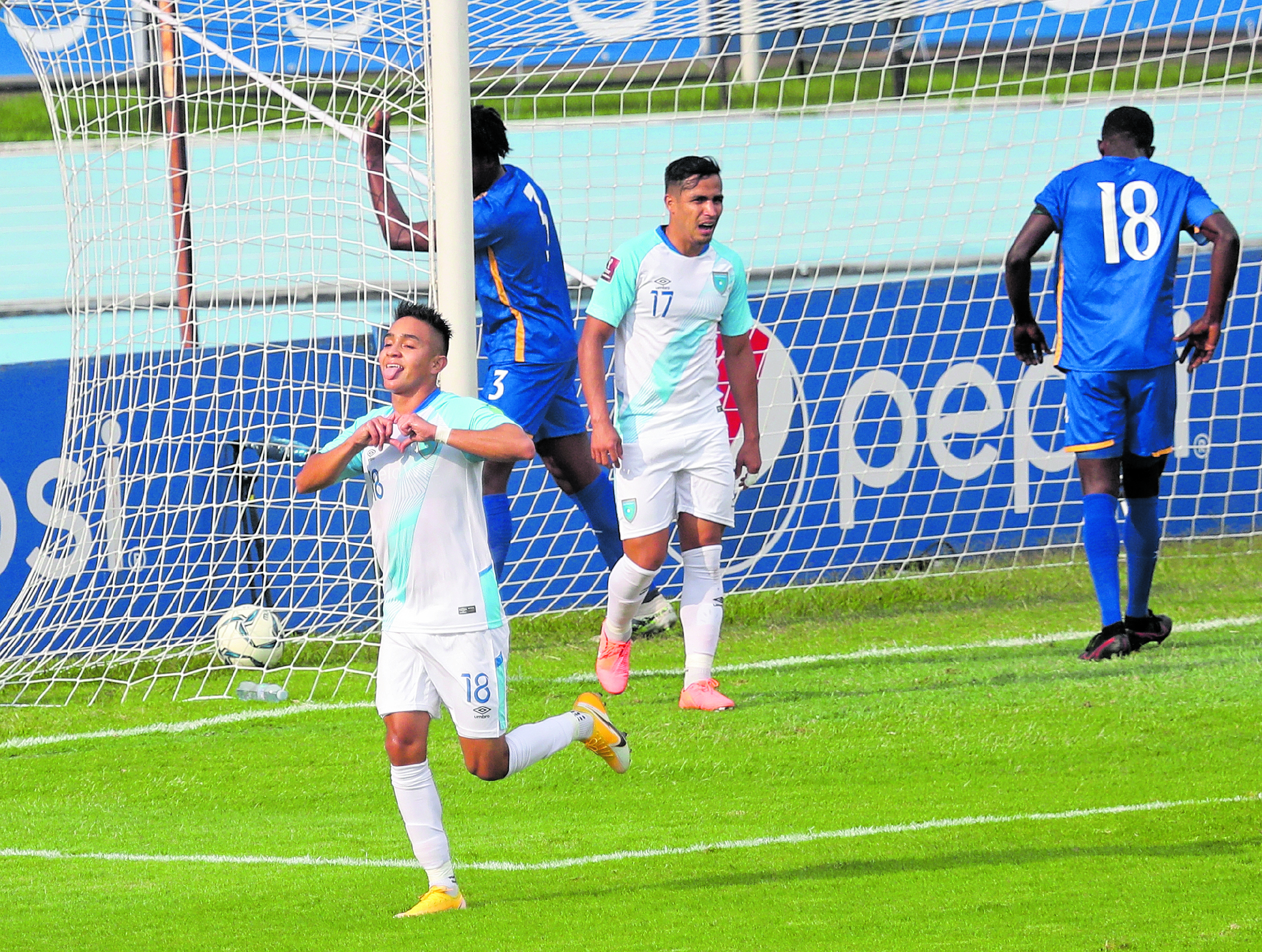 El objetivo es clasificar a la Copa Oro: Amarini Villatoro da la lista de convocados a la Selección de Guatemala