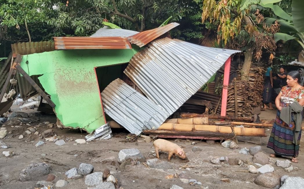 Río causa destrucción en la aldea Guineales, Santa Catarina Ixtahuacán, Sololá. (Foto Prensa Libre: Marvin Túnchez)