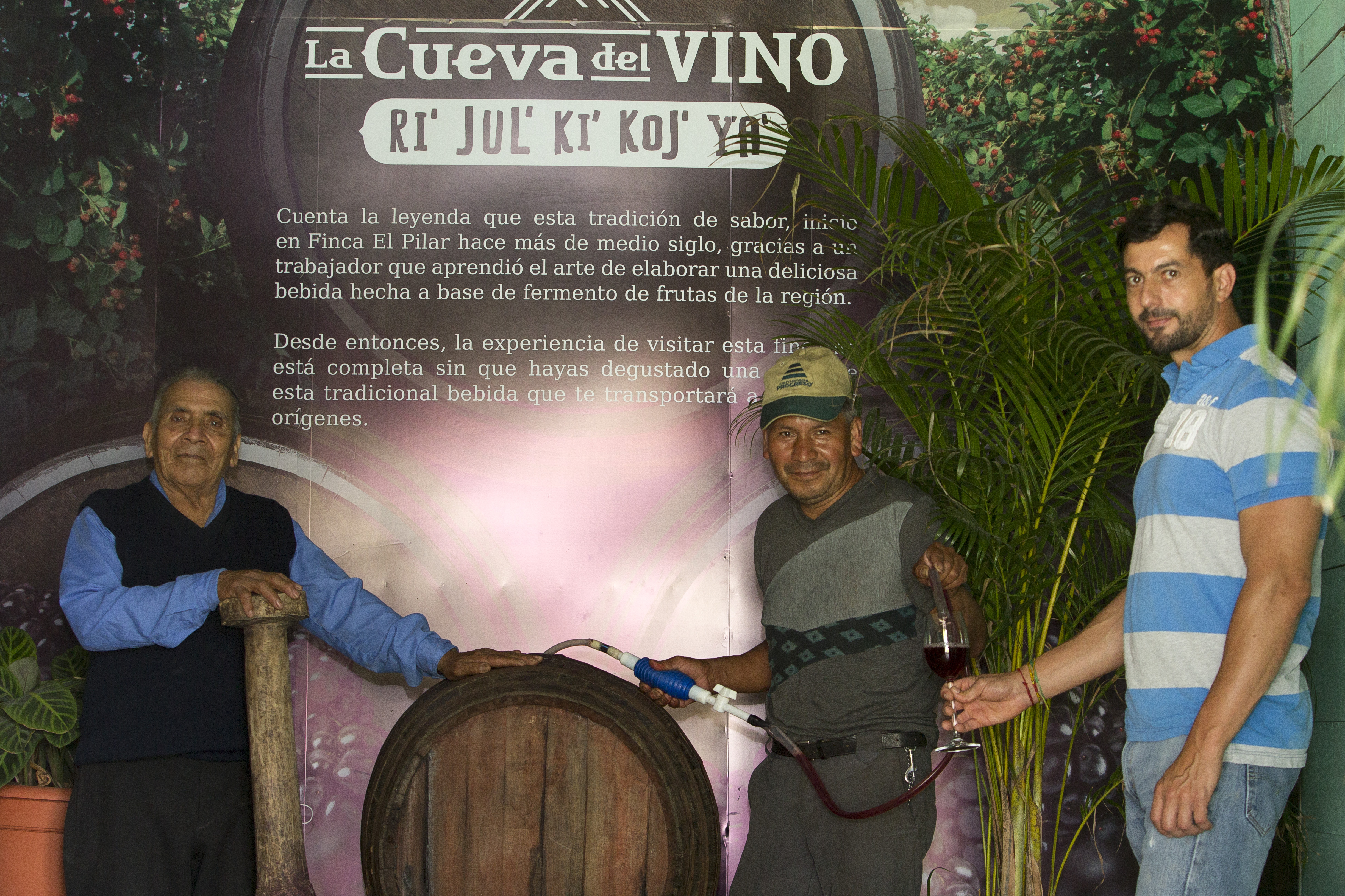 Progreso asegura el desarrollo de las comunidades y recupera una producción de vino de medio siglo en San Juan Sacatepéquez