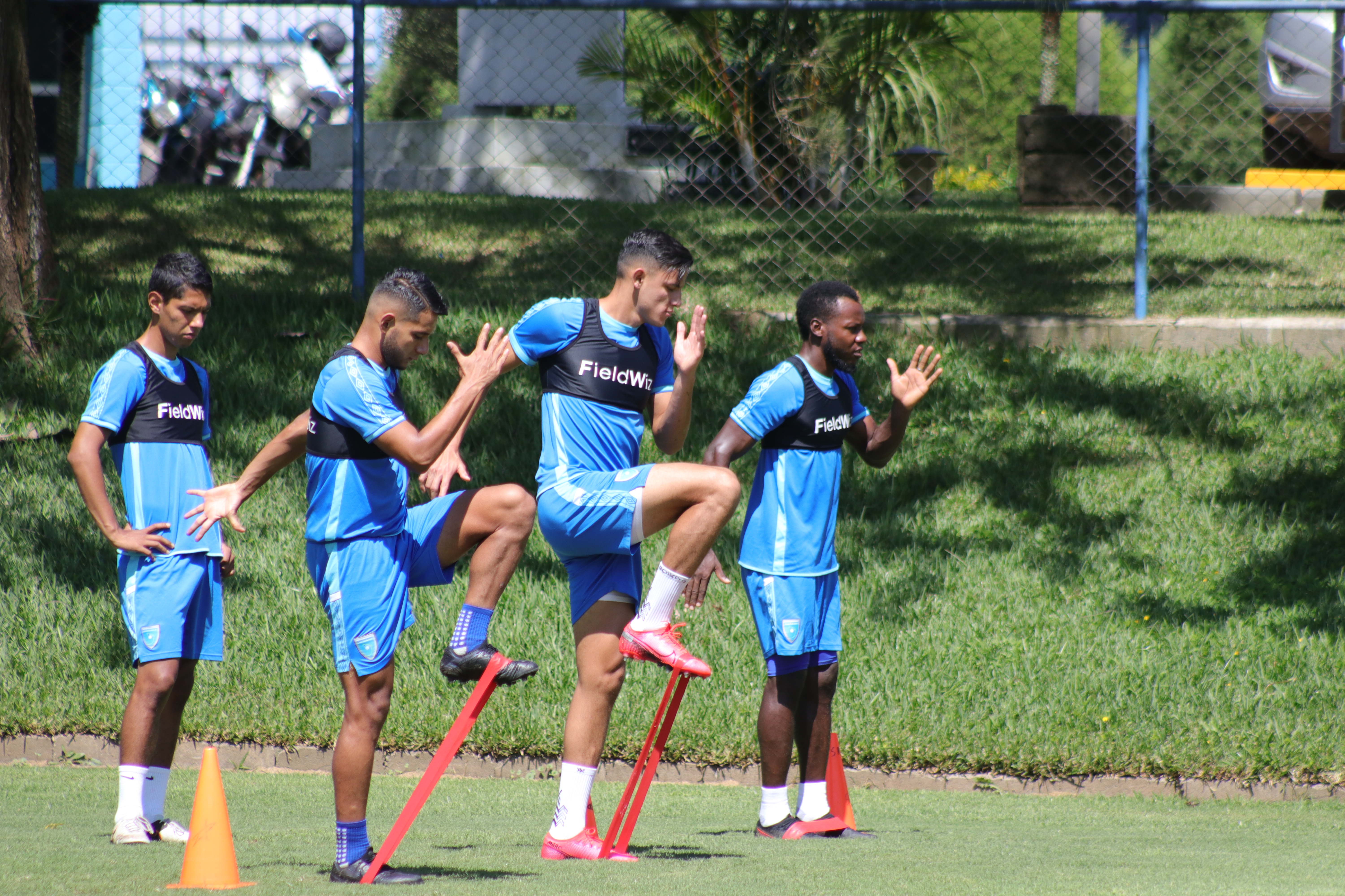 La Selección Nacional continúa su preparación para el juego ante El Salvador el próximo sábado 26 en Los Ángeles, California, Estados Unidos. Foto Prensa Libre: Fedefut