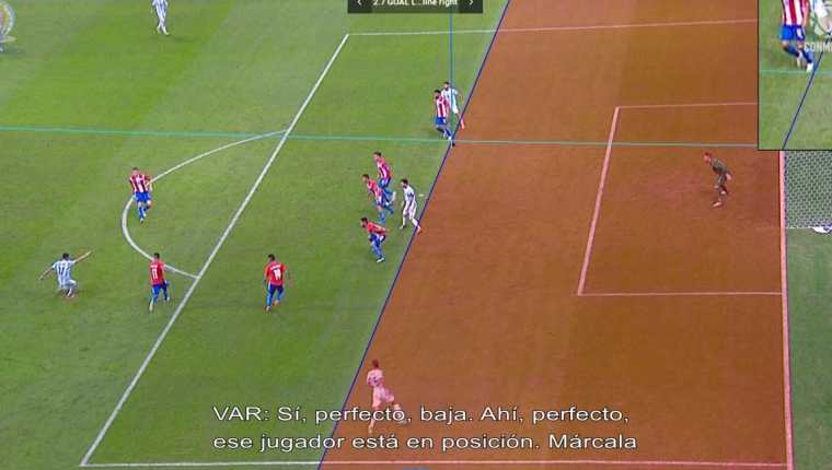 La jugada del segundo gol de Argentina frente a Paraguay fue anulada por un fuera de lugar de Messi. (Foto Prensa Libre).