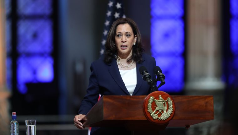 Kamala Harris, vice presidenta de los Estados Unidos, se reuni con el presidente Alejandro Gimmatei, en su primer encuentro hablan de migracin y prosperidad el encuentro se llev a cabo en el Palacio Nacional de la Cultura. Fotografa. Erick Avila: 0706/2021