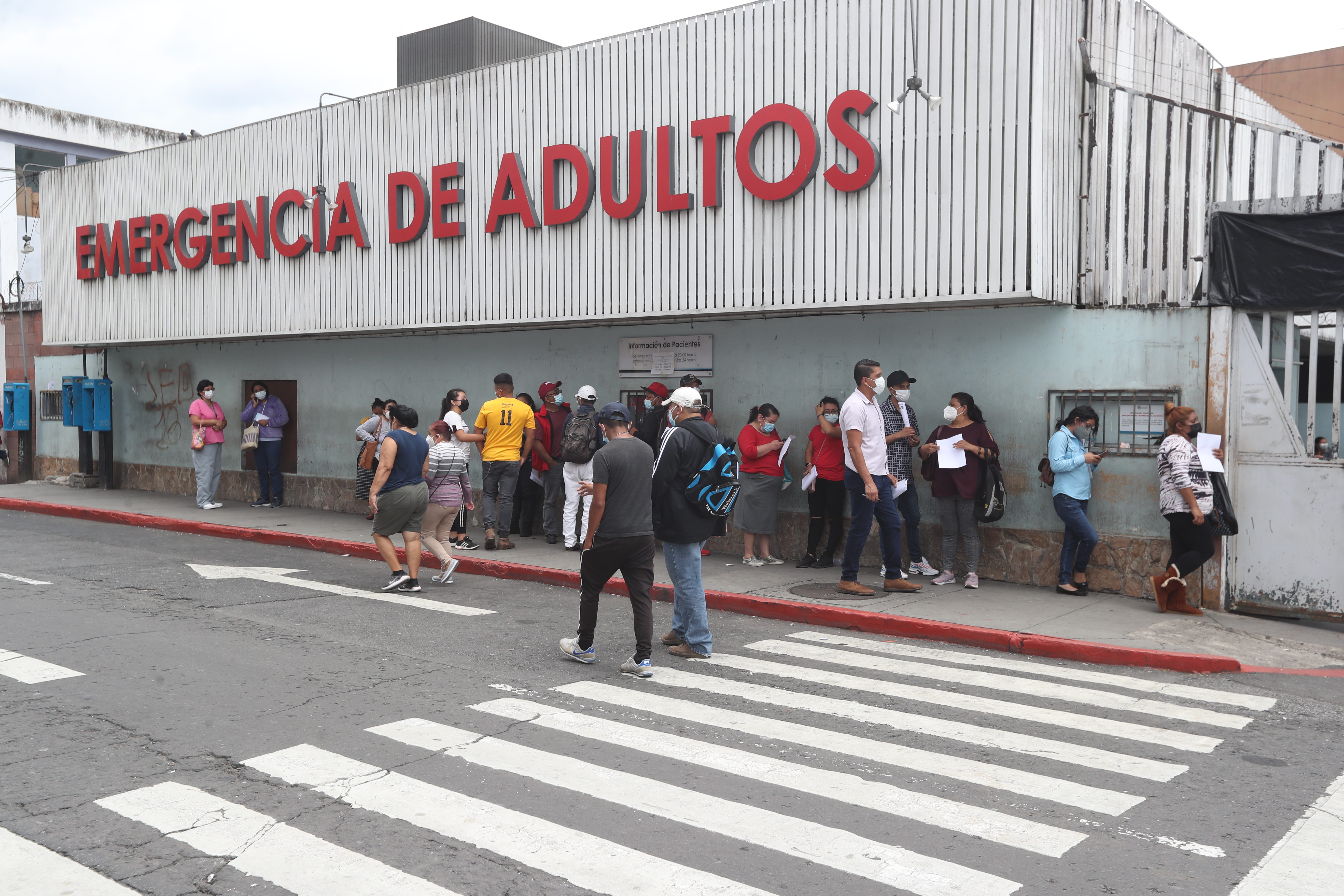 Las morbilidades aparte del covid-19 continúan dándose en el país. Emergencia del Hospital General San Juan de Dios. (Foto Prensa Libre: Hemeroteca PL)