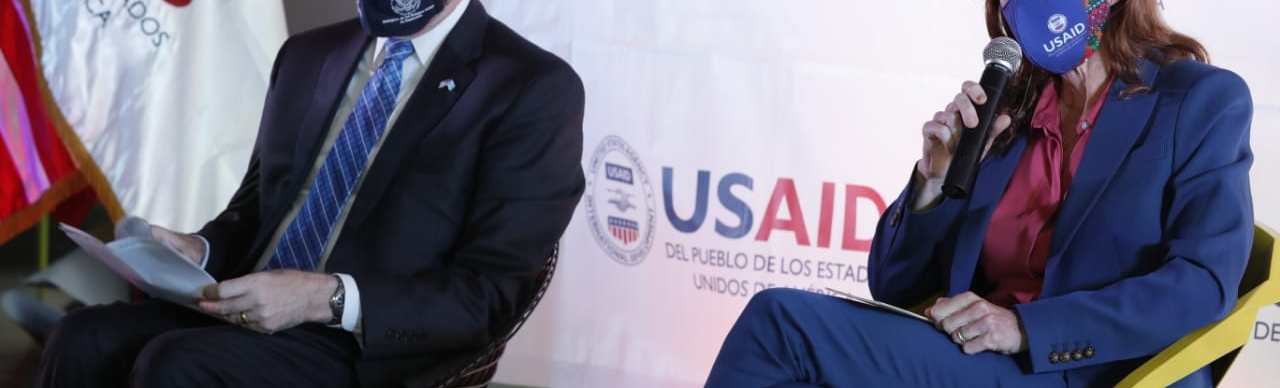 Samantha Power, jefa de USAID durante la presentación del programa para emprendedores en el Campus Tec. La acompañó el embajador de EE. UU. en Guatemala, William Popp. (Foto Prensa Libre: Esbin García)