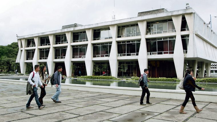 Según el CSU, el uso del Sicoin viola la autonomía de la universidad. (Foto Prensa Libre: Hemeroteca PL)