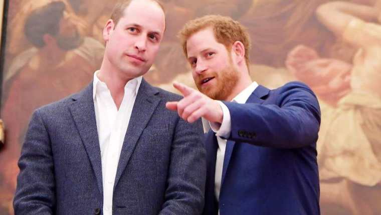 Publicación de biógrafo británico revela el conflicto que rodea a los príncipes William y Harry. (Foto Prensa Libre: Hemeroteca PL)
