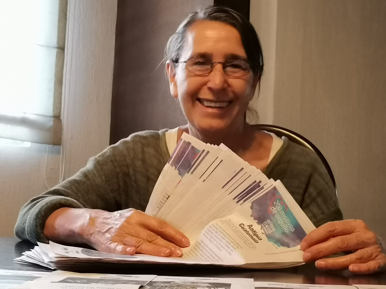 Doris de León, la maestra que compila los “200 motivos de orgullo guatemalteco”, de Prensa Libre, para conservar las raíces del país