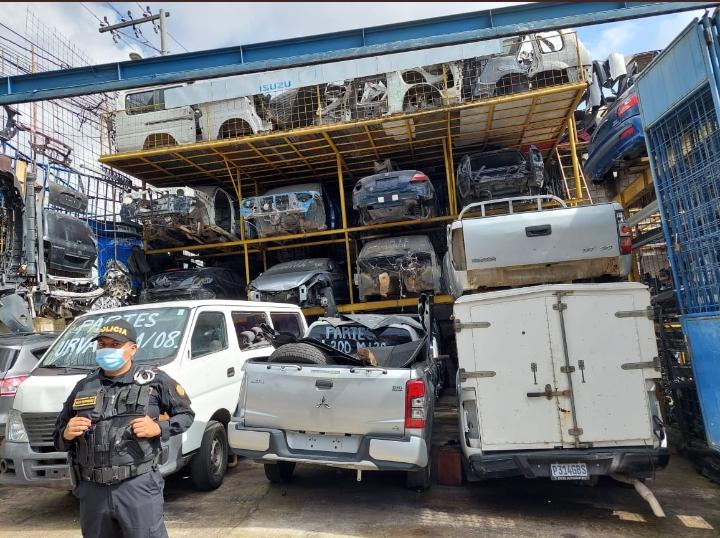 En 64 allanamientos por robo de vehículos, MP apenas logra la captura de siete personas
