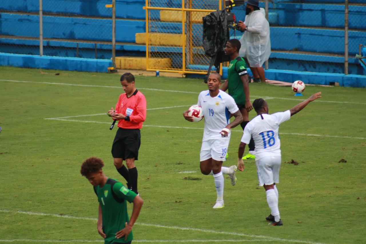Curazao festejó su tercera victoria y llegó a 9 puntos, los mismo que la Selección de Guatemala. (Foto FutbolerosGT).