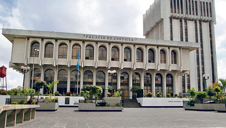 Centro Civico Fachada del Edificio de la Corte Suprema de Justicia // Foto Cesar Quiñones Gámez 21/10/13