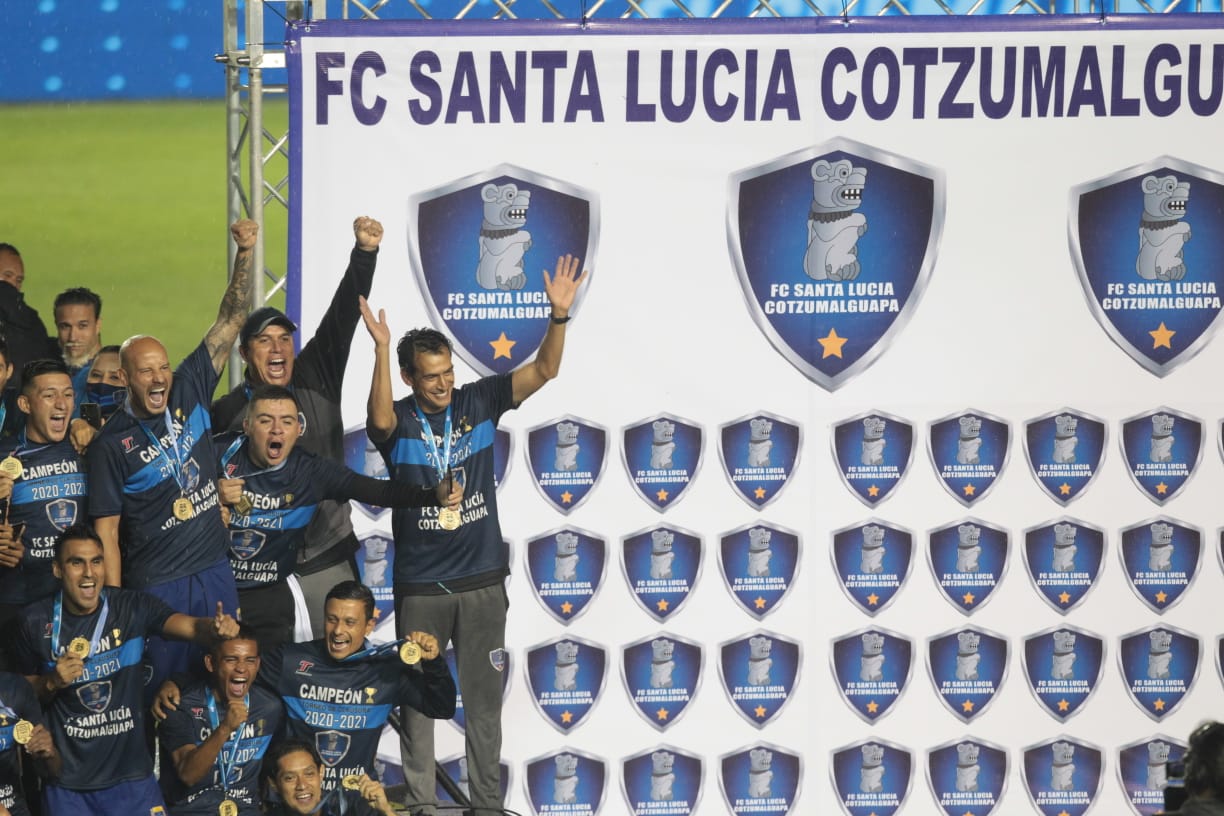 El campeón Santa Lucía comenzará a defender el título a partir del 31 de julio. (Foto Hemeroteca PL).
