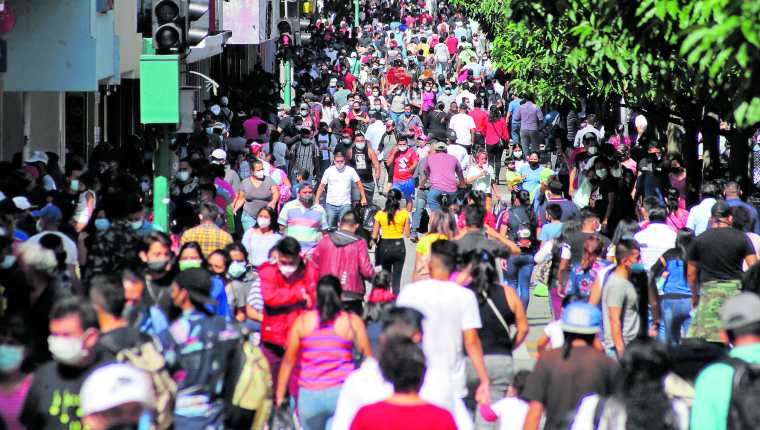 En América Latina la desigualdad y el bajo crecimiento son problemas estructurales que se exacerban con la pandemia del covid-19. (Foto Prensa Libre: Hemeroteca PL)