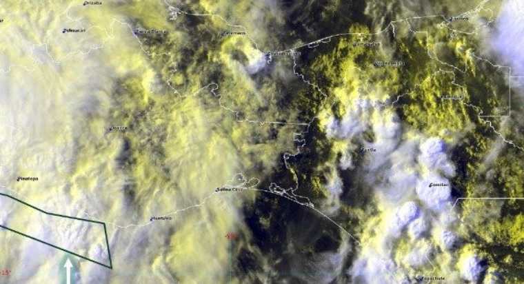 México reporta intensidad de lluvias y nueva tormenta tropical. (Foto Prensa Libre Twitter)