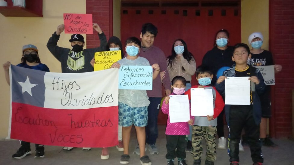 “Llevamos 36 años muriendo”: las dramáticas consecuencias de los residuos tóxicos abandonados por Suecia en Chile hace tres décadas
