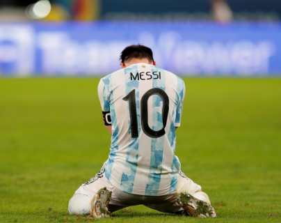 Mario Kempes asegura que Lionel Messi nunca será como Diego Maradona