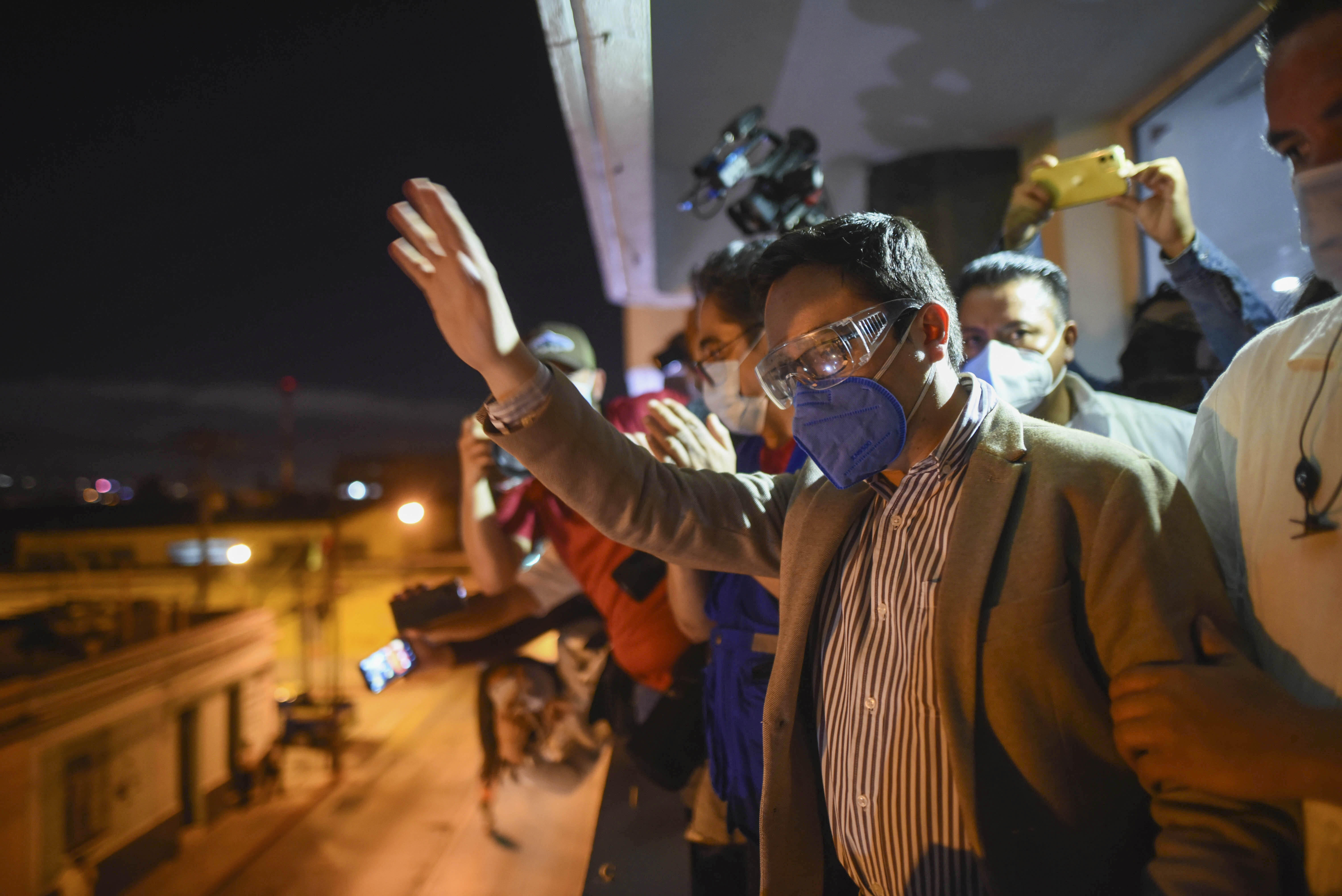 Múltiples sectores se pronuncian en contra de la destitución de Sandoval