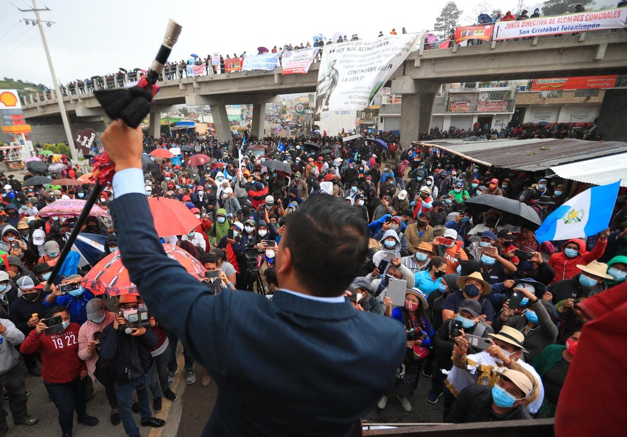“Hoy es un día de victoria para todos los pueblos”, dicen líderes indígenas que repudian la corrupción en Guatemala