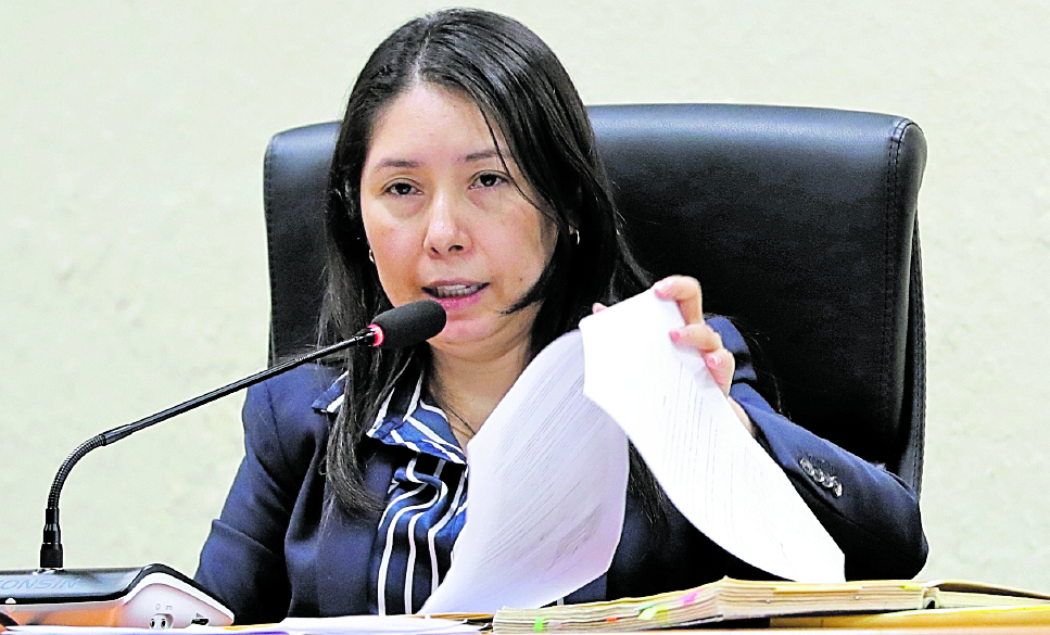 Jueza de Mayor Riesgo, Erika Aifán, solicita a jefa del MP que investigue a fiscal Cinthia Monterroso