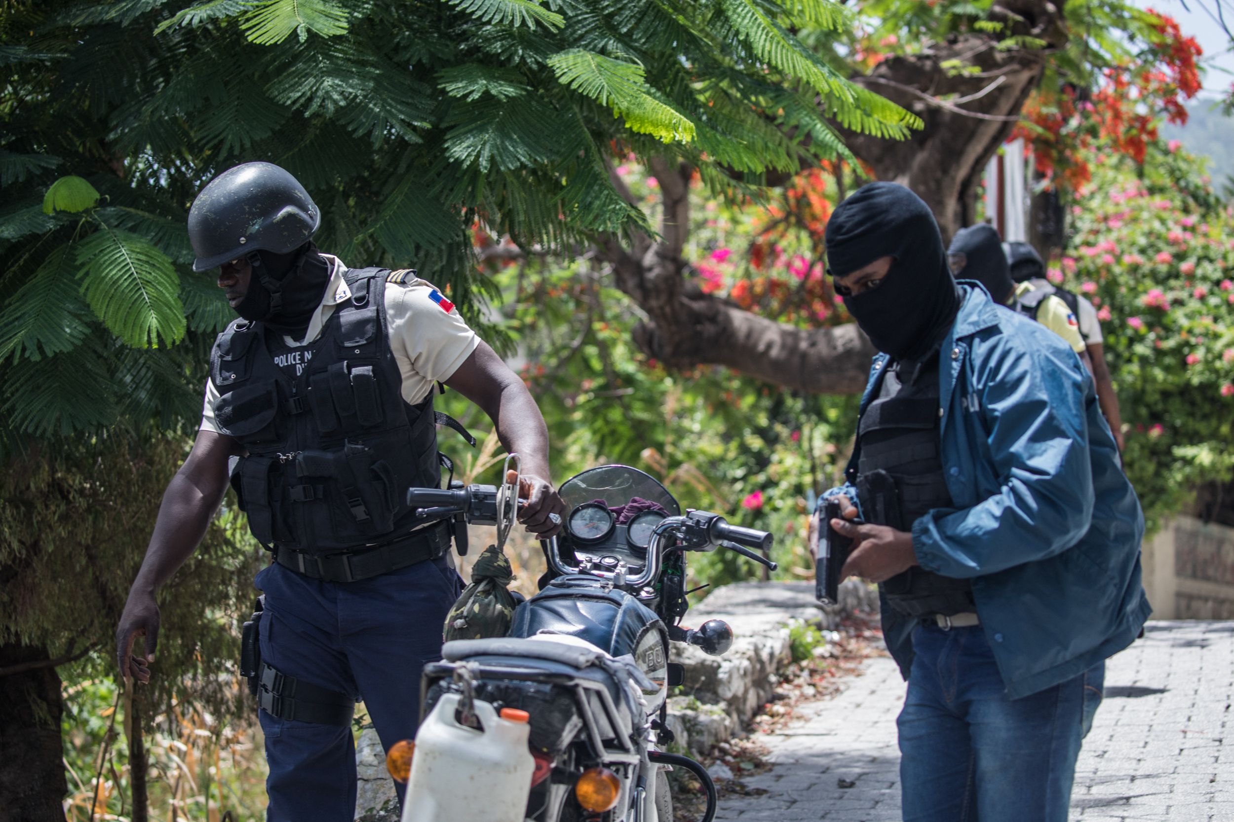 Las fuerzas de seguridad de Haití han capturado a presuntos responsables del crimen del presidente Moïse. (Foto Prensa Libre: AFP)