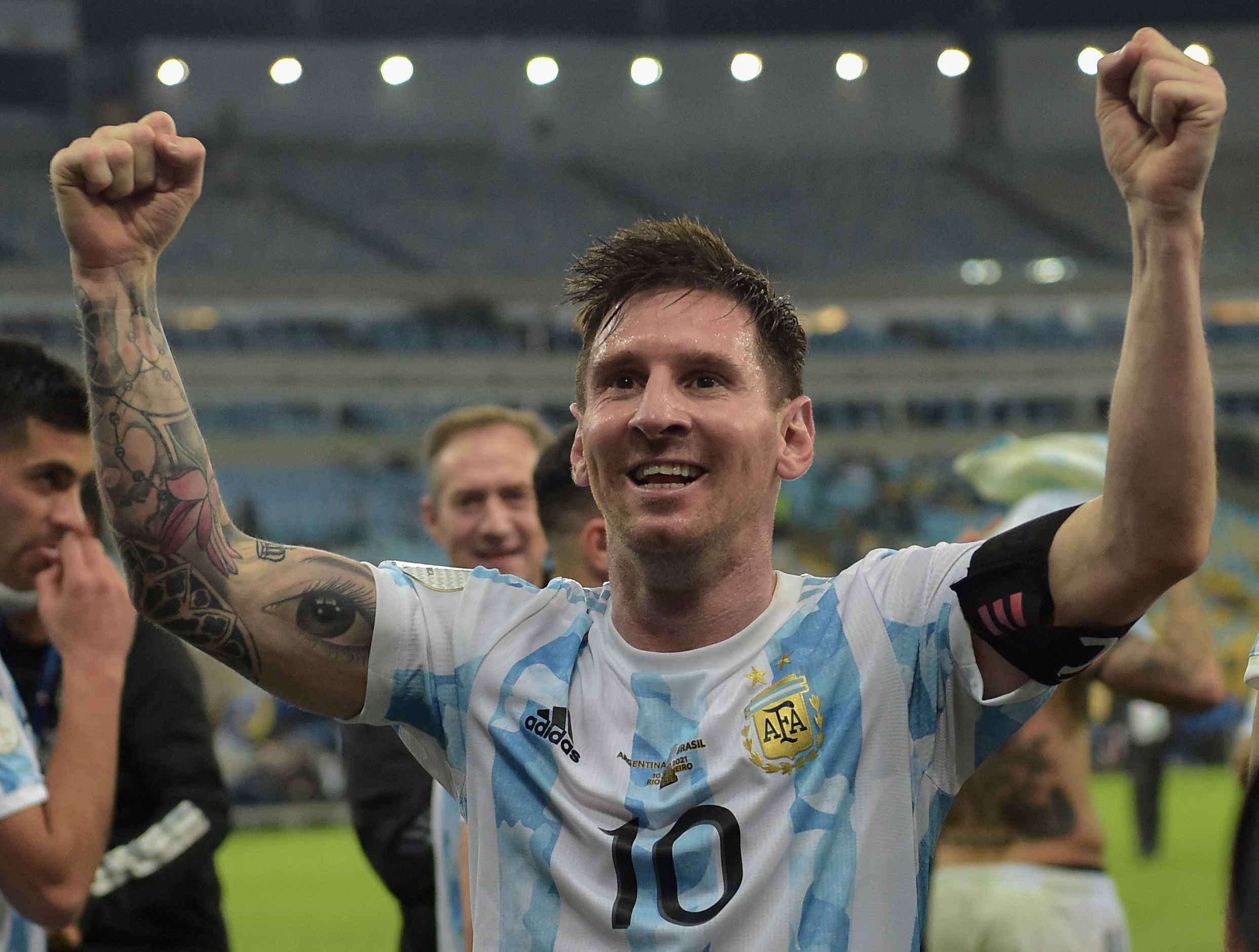 Argentina's Lionel Messi celebrates after winning the Conmebol 2021 Copa America football tournament final match against Brazil at Maracana Stadium in Rio de Janeiro, Brazil, on July 10, 2021. (Photo by CARL DE SOUZA / AFP)